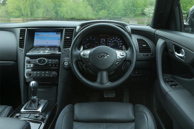 インフィニティQX70 3.0D S デザイン | AUTOCAR JAPAN