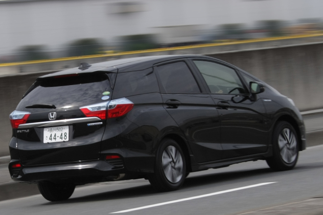ホンダ シャトル ハイブリッドz Autocar Japan