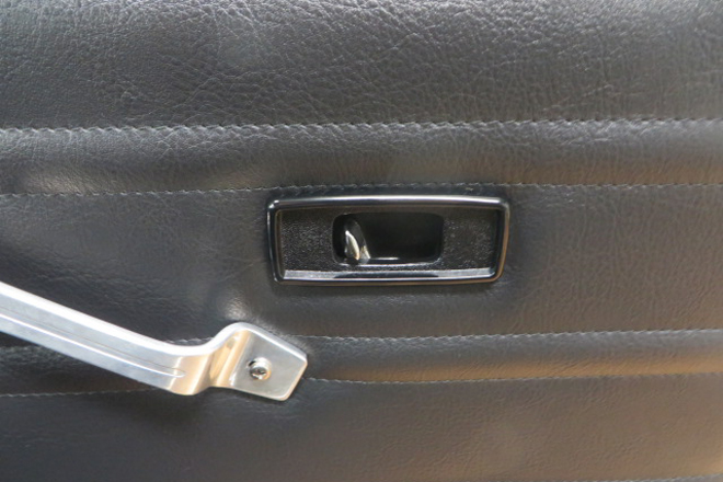 クラシック・ミニのトリビア、ドアの開き方・施錠の仕方 - AUTOCAR JAPAN