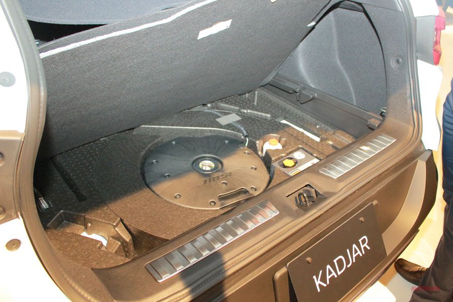 ルノー・カジャーBose　日本仕様実車