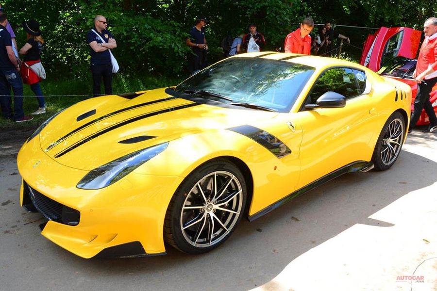 フェラーリF12 TdF
