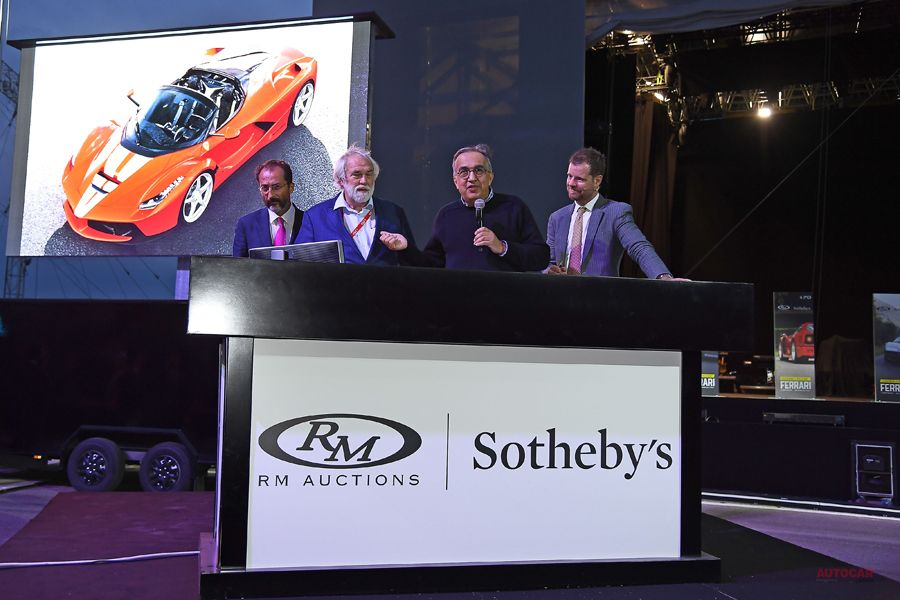 ラ フェラーリ・アペルタ　サザビーズ・オークション