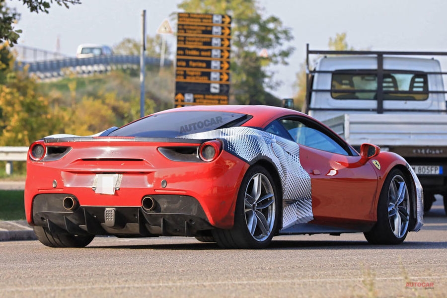 フェラーリ488GTO開発車両