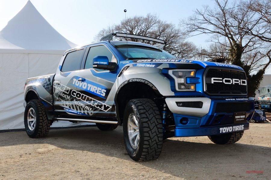 フォードF150で、OPEN COUNTRY R/T　M/Tを試す