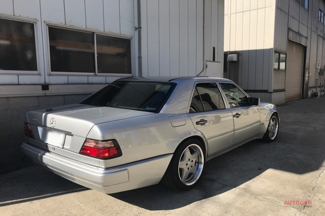 メルセデス―ベンツ124-E500純正リミテツトホイルセツト 躊躇わ