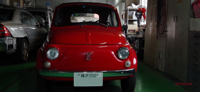 フィアット500 かわいいお顔にポコンと凹みが 羽鳥鈑金塗装工業所 スペシャルショップ Autocar Japan