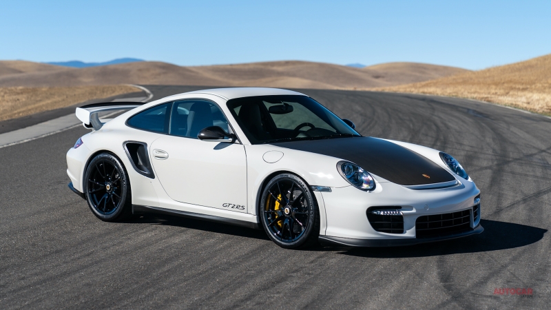  WhatsApp共同創設者ヤン・コウム氏、データ共有と暗号化に関する意見の相違を理由にFacebookを離れる