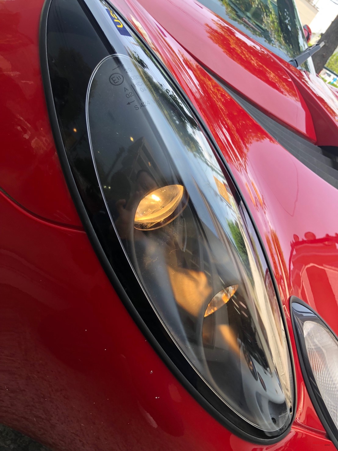 ロータス エリーゼ ポリカ製ヘッドライトカバーの経年劣化 研磨と再コーティングで復活 Autocar Japan