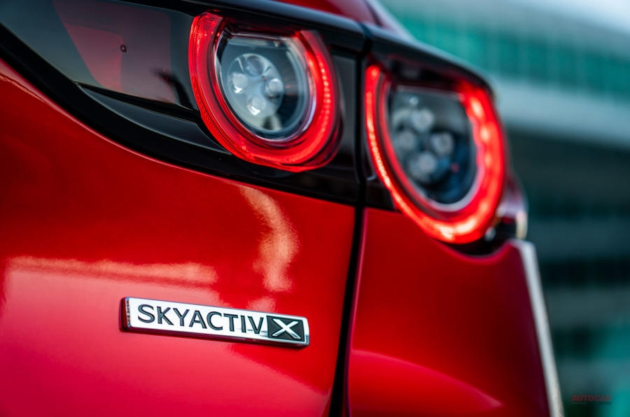 年末にはSKYACTIV-Xが登場予定。マツダ3の販売台数の動向が変わる可能性がある。