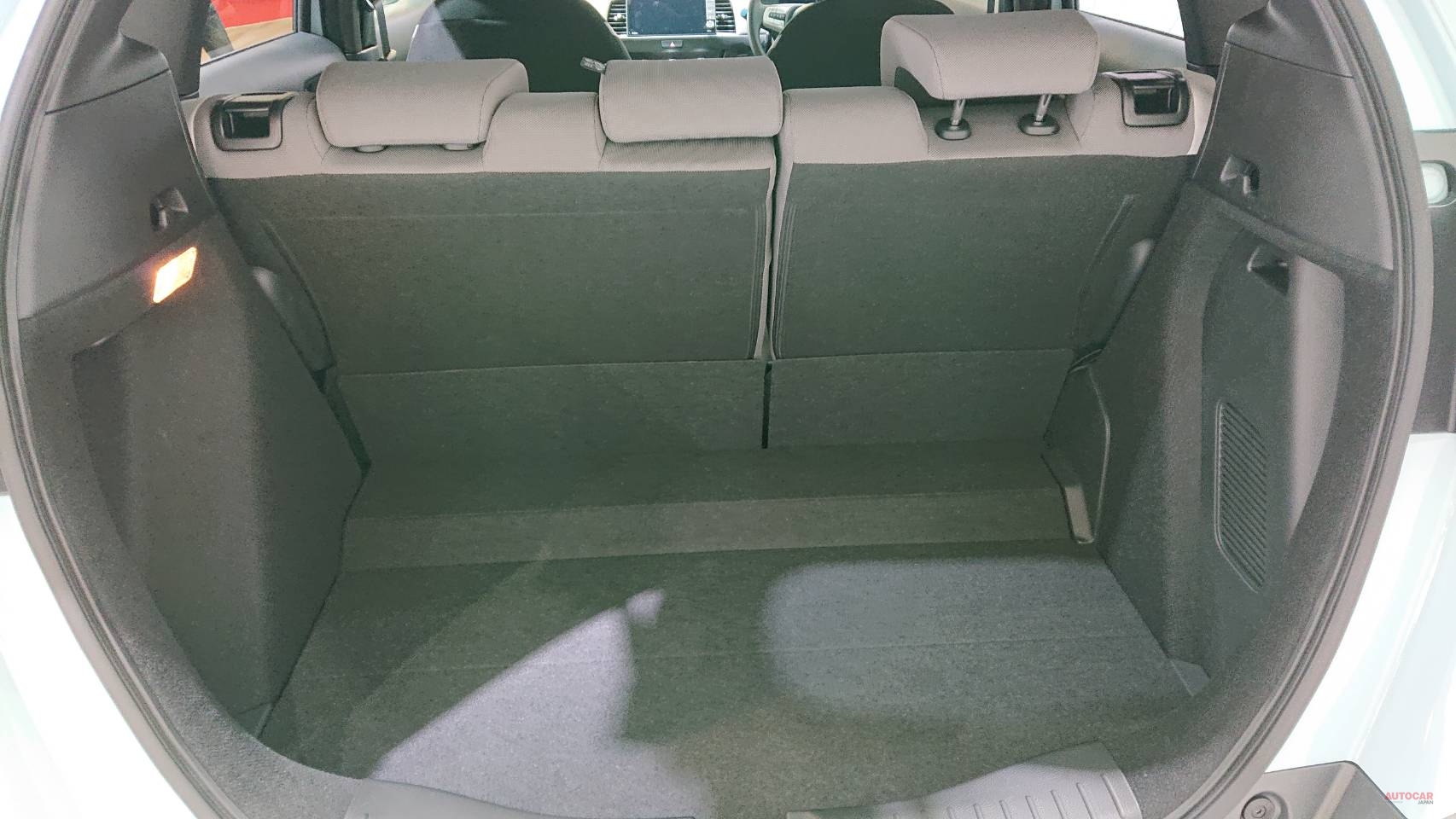 ホンダ フィット クロスター 新型フィットに Suvテイストの派生モデル 内装 荷室を撮影 Autocar Japan