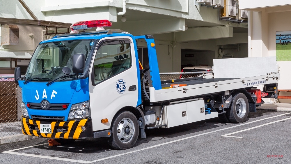 自動車保険：契約している「車両」に掛かる 。JAF：会員に掛かる（人に掛かる）