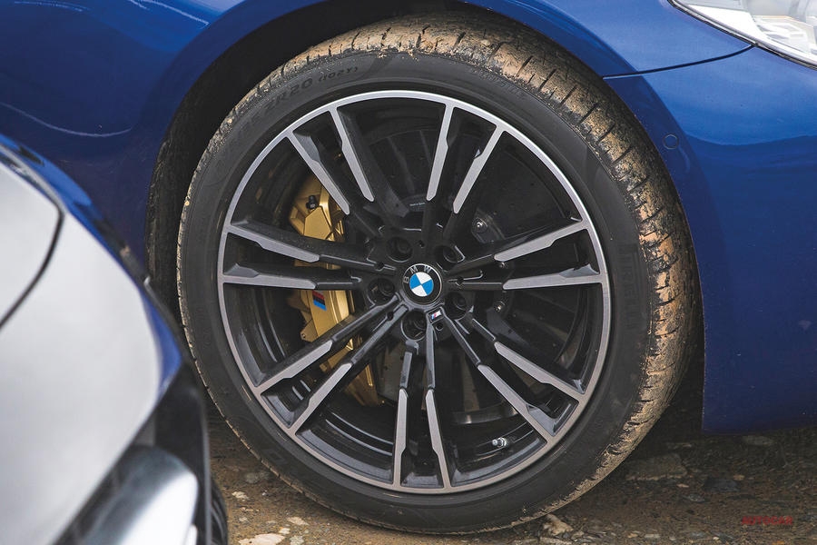 BMW M5(F90)