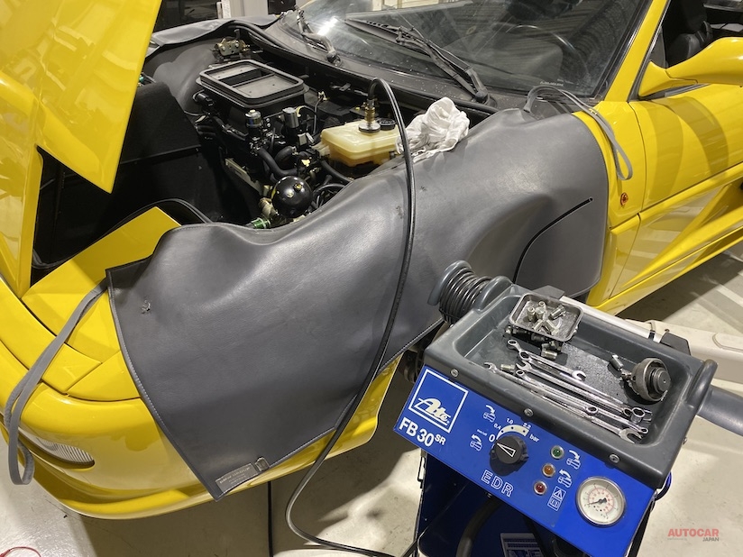 フェラーリF355 ABSポンプ動かず 部品廃番のためモーターを修理 修理に 