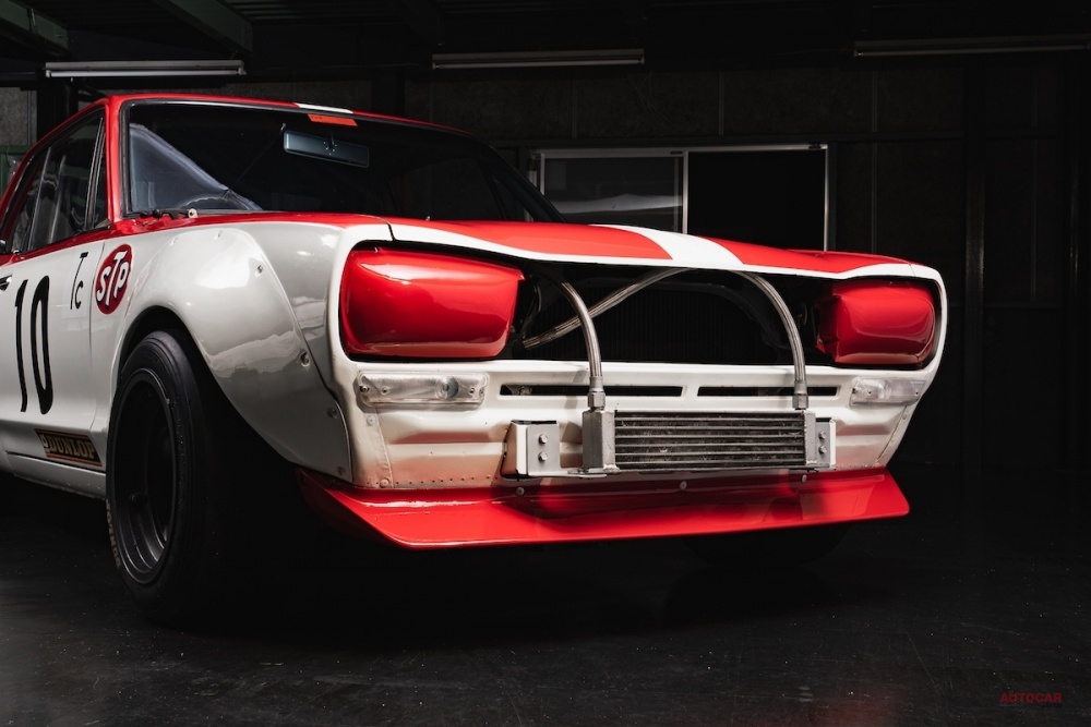 ”GT-Rの神様”として知られる渡辺茂氏のワンオーナーカー。レディtoレース状態で保存された希少車だ。