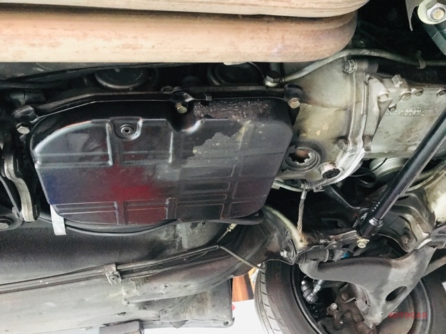 W124型メルセデス・ベンツ300 CE 24V シフトアップせず／機械式5速