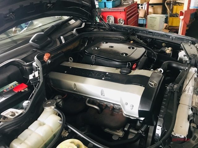 Mベンツ124.300CE-24Vフルオーバーホール済みエンジンコンプリート販売 W124型メルセデス・ベンツ300 CE 24V シフトアップせず／機械式5速