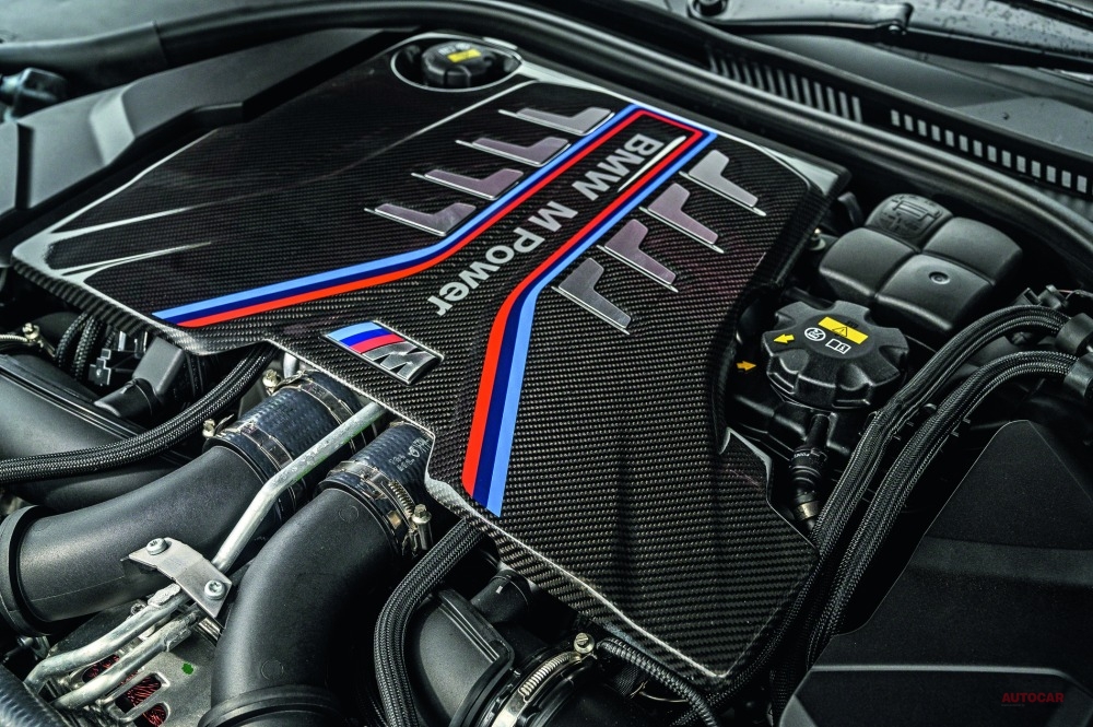 M5コンペティションと同じ4.4LツインターボV8は、最高出力が626ps／6000rpm、最大トルクが76.5kg－ｍ／1800～5800rpmをマークする。