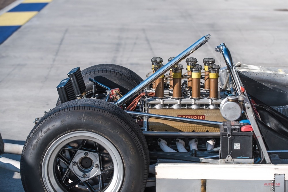 フェラーリで活躍したアルベルト・マッシミーノが開発したセレニッシマ自製の90°V8 OHC 3.0Lエンジン。MK 168にはヘッドを3バルブ化して搭載された。