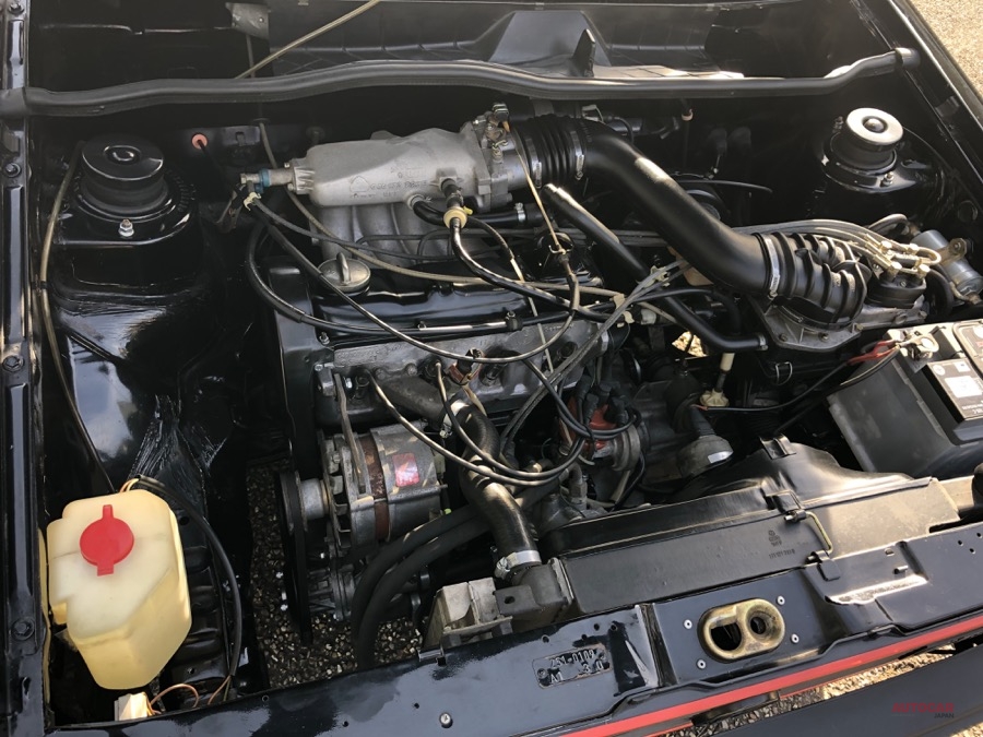 1.6L直列4気筒エンジン
