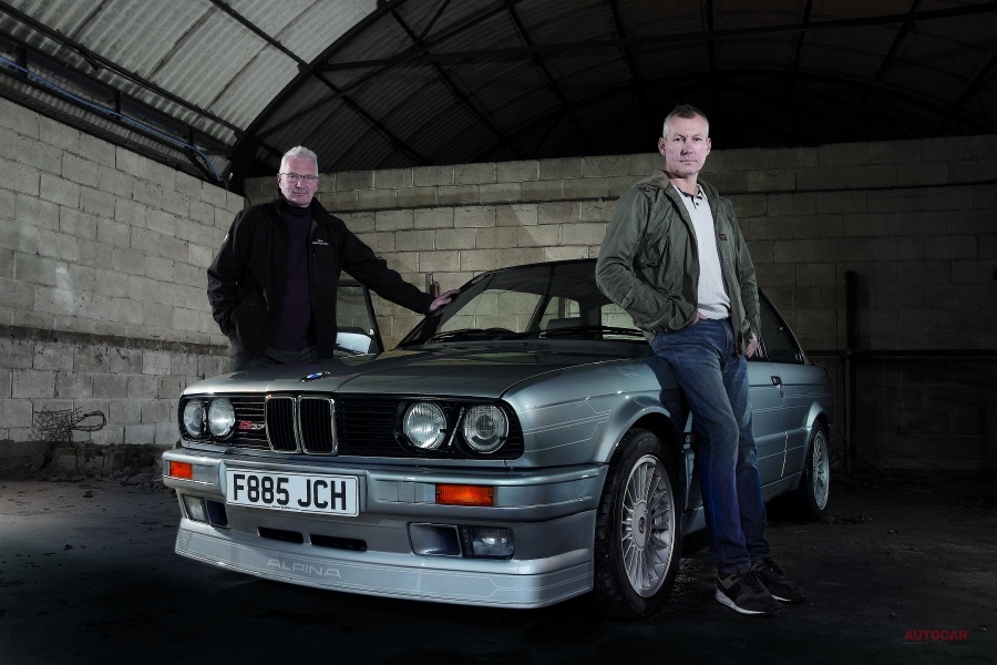 BMWアルピナC2 2.7（E30 1989年）とマーク・アドキン（左）、アレックス・ハント（右）