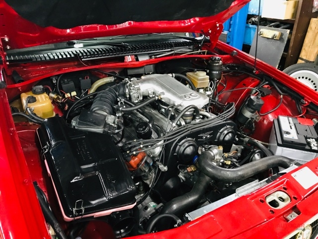 アルファ・ロメオ75 3.0 V6 レストア中／販売車両／内装完成／エンジン