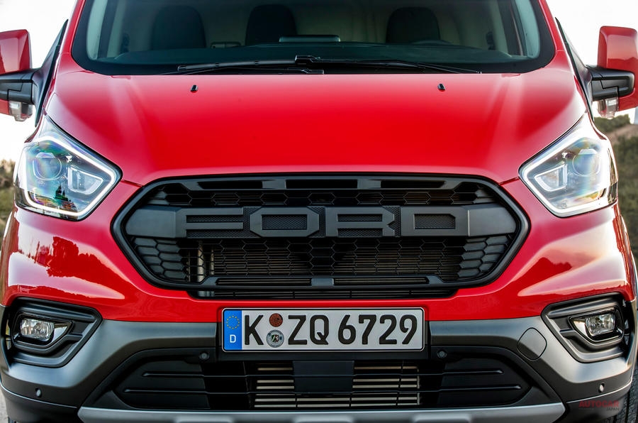 欧州フォードが発表したトランジット・カスタム・トレイル。