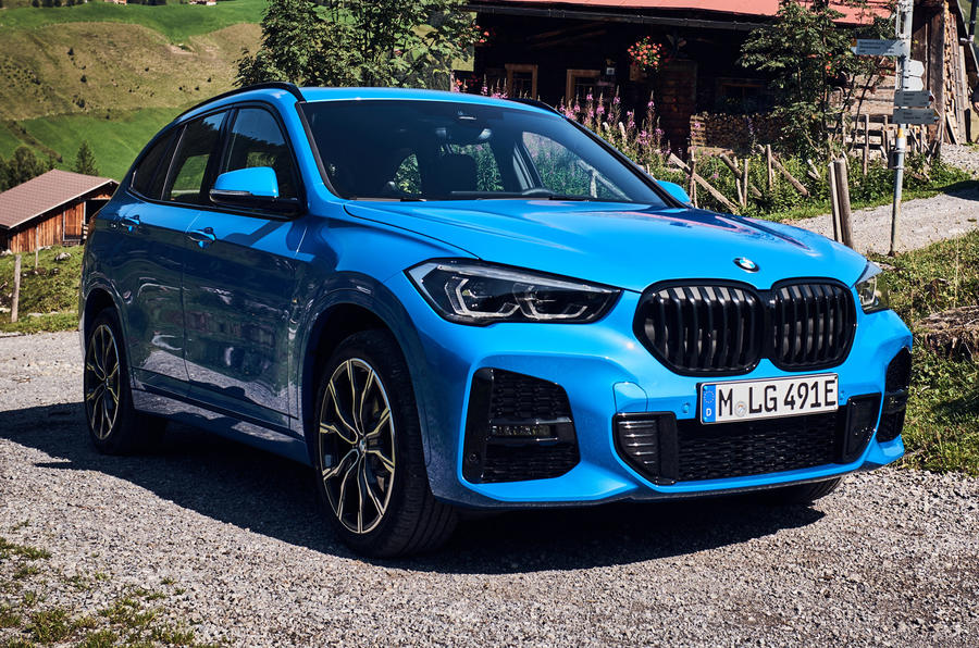 輸入車ではメルセデス・ベンツGLAやBMW X1、日本車ならハリアーやC-HRからジープ・ラングラーに乗り替えるひともいるという。