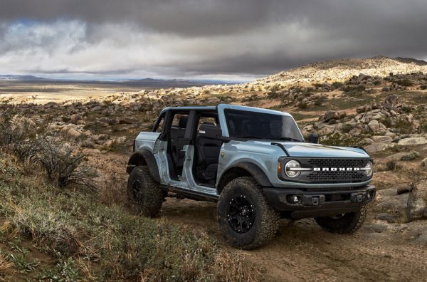 価格 サイズ 内装は フォード ブロンコ新型 21年型のスペック 最低地上高 エンジンは Autocar Japan