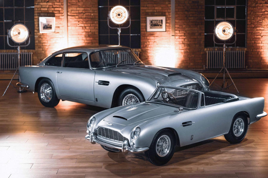 DB5は映画「007」にも何度か登場し、ボンドカーとしても有名だ。