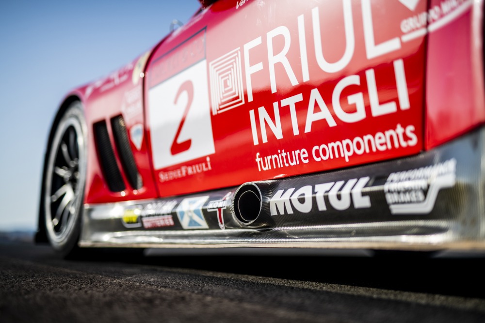 フェラーリ550 GT1プロドライブは、見事にオンラインのコレクターズカー・オークションの落札最高額を更新した