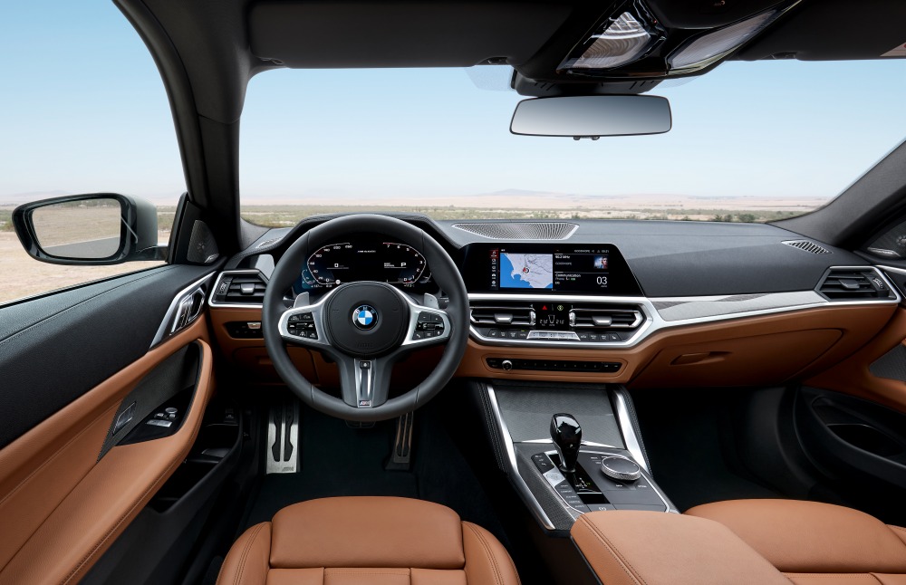 BMW新型4シリーズ・クーペ「M440i xドライブ」の前席内装