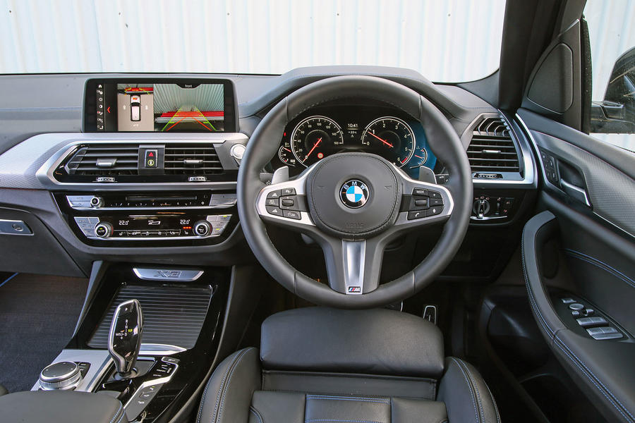BMW X3 xドライブ30e Mスポーツ（英国仕様）