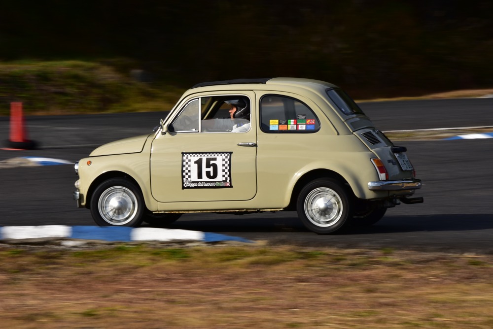 「ラヴォイタ」はフィアット500が数多く参加することから、イタリア車の運動会とも呼ばれる。