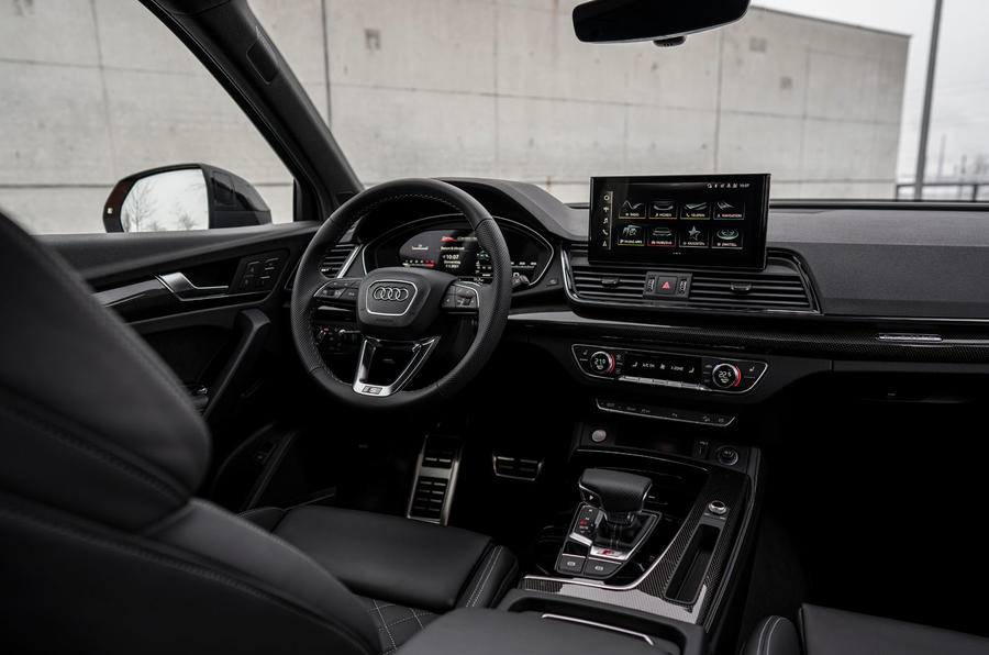 アウディQ5スポーツバック 40 TDI クワトロ Sトロニック（欧州仕様）