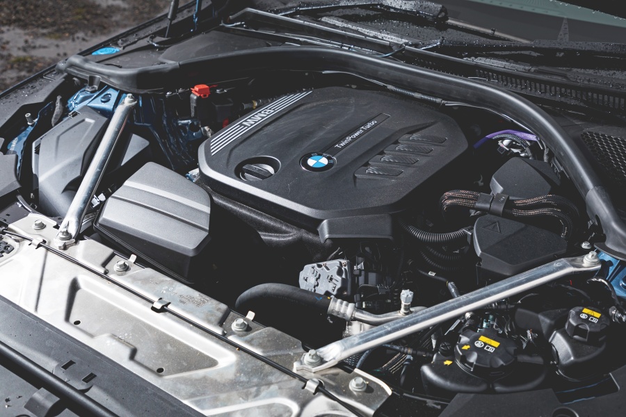 BMW 420dクーペ Mスポーツ(英国仕様)