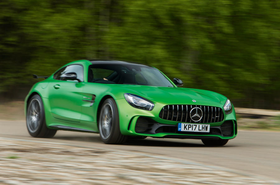 メルセデスAMG GT R