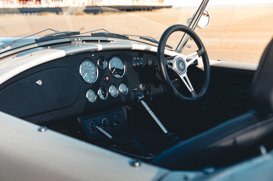 ACコブラ 378スーパーブロワー Mk IV(英国仕様)