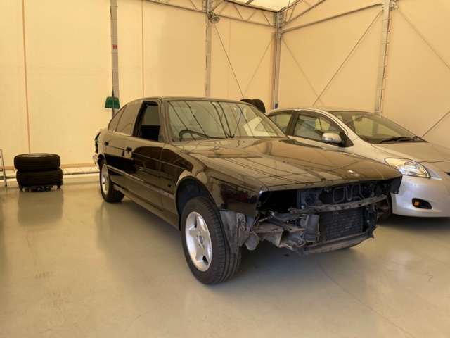 4型bmw 5シリーズ 部品取り車 重要部品等 取り外し保管 Autocar Japan