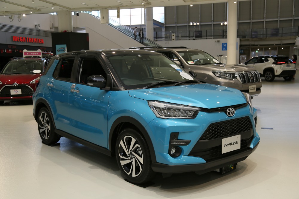 ロッキーとともに、姉妹車のトヨタ・ライズも出荷停止となった。仕入先の火災も重なり、6月22日~7月7日の合計12日(24直)に渡り、滋賀(竜王)工場では稼働停止が行われる。