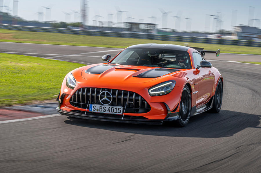 6. メルセデスAMG GTブラックシリーズ