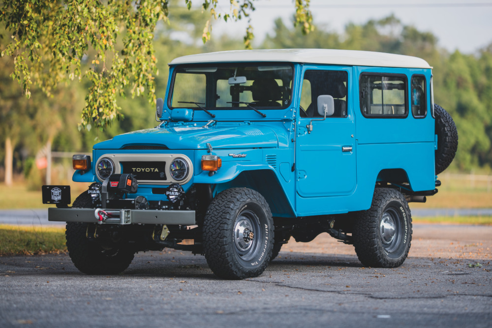 トヨタ・ランドクルーザーのレストモッド車（FJ43：1981年式）