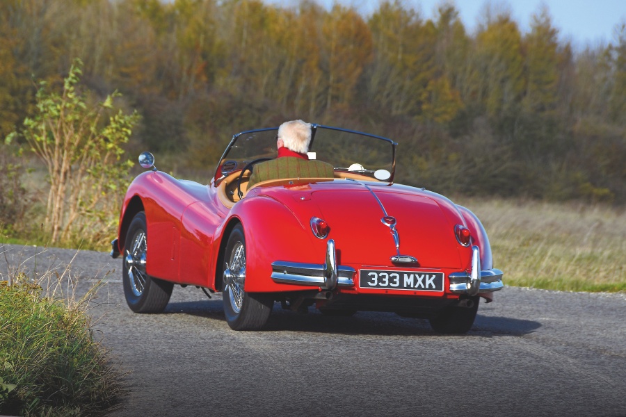 ジャガーXK140 SE オープン2シーター・ロードスター（OTS／1954〜1957年／北米仕様）