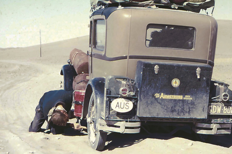 オーストラリアから英国を目指した、フォード・モデルAでの旅の様子：最後までタフに走ったモデルA