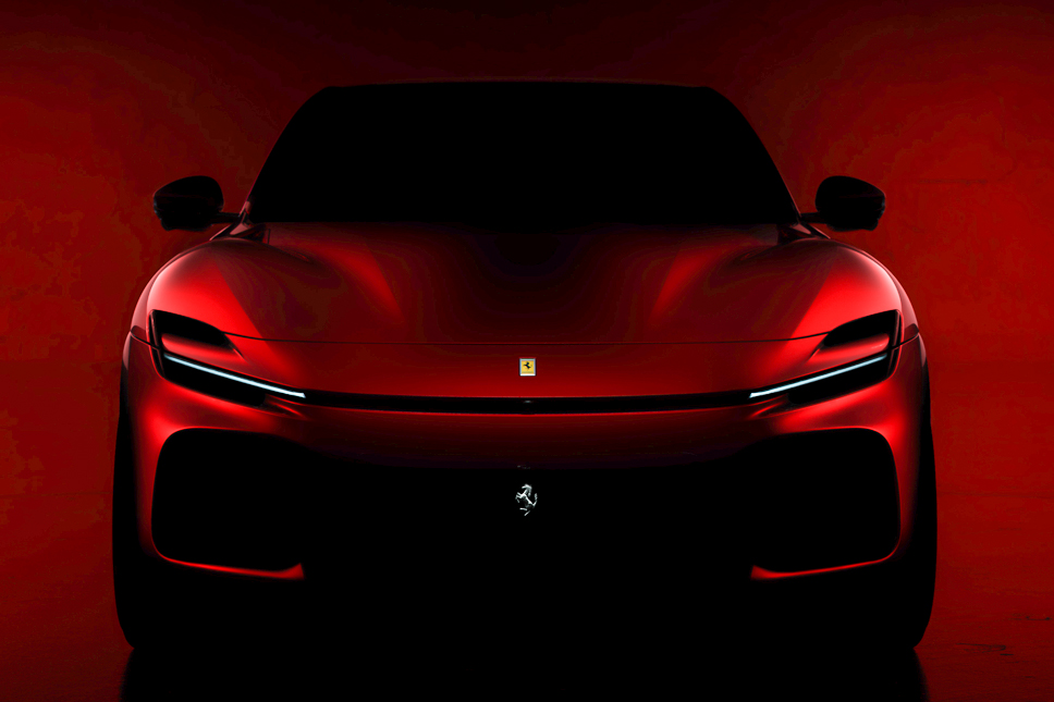 フェラーリが公式SUVで公開した、新型SUVと見られるティザー写真。一部写真を明るくして見やすくしている。