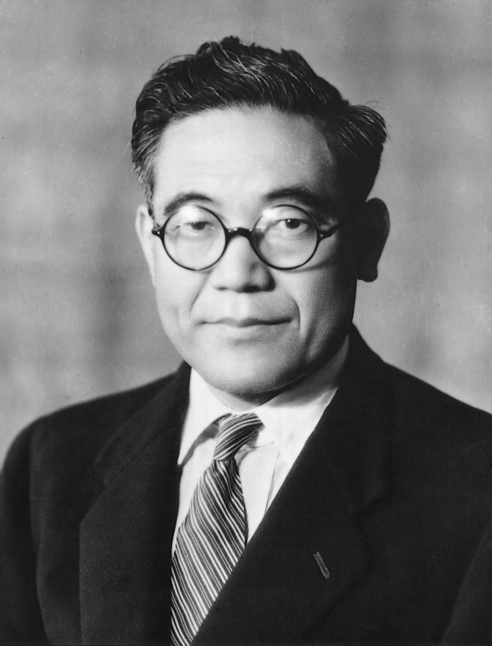 豊田喜一郎氏 （1941-1950年の間、後半期と思われる）