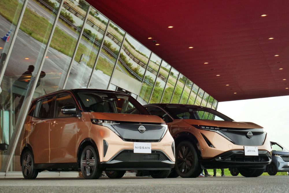 日産のEV、サクラとアリア