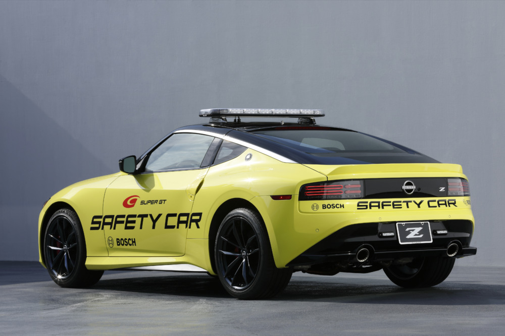 日産と日産モータースポーツ＆カスタマイズは、「スーパーGTシリーズ」のセーフティカーとして、新型「Z」（日本名：フェアレディZ）を提供した。