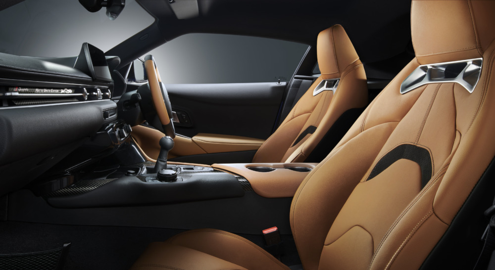 スープラの一部改良モデルの特別仕様車「RZマット・ホワイト・エディション」の前席内装。