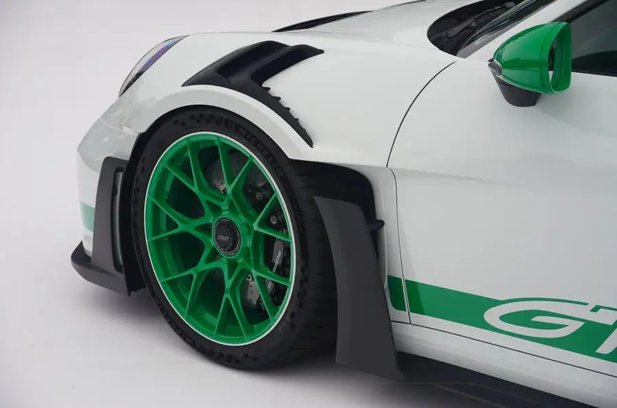 モントレー・カー・ウィークで公開されたポルシェ911 GT3 RS