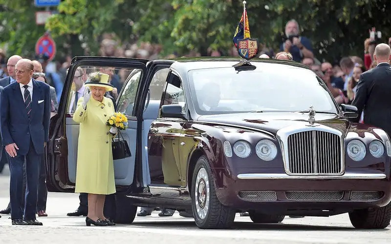 ベントレー・ステートリムジン